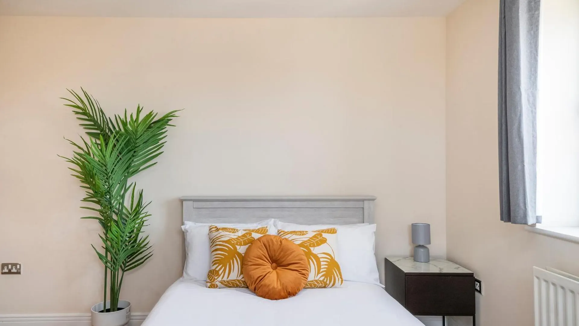 River View 2 Bed 2 Bath Flat - London City Airport, Excel, Pontoon Dock